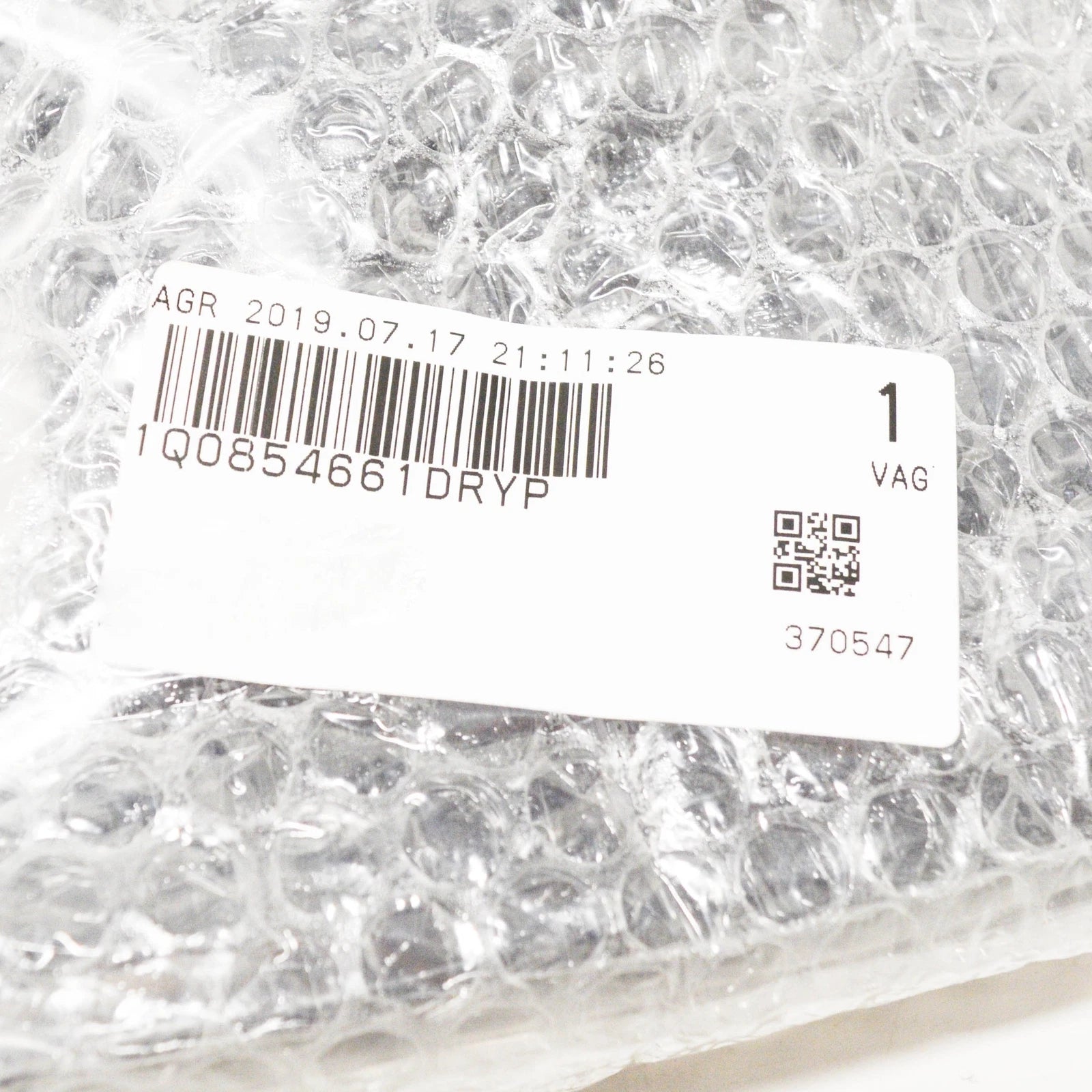 NEW VW EOS 1F7 FRONT LEFT FOG LIGHT GRILLE 1Q0854661DRYP GENUINE