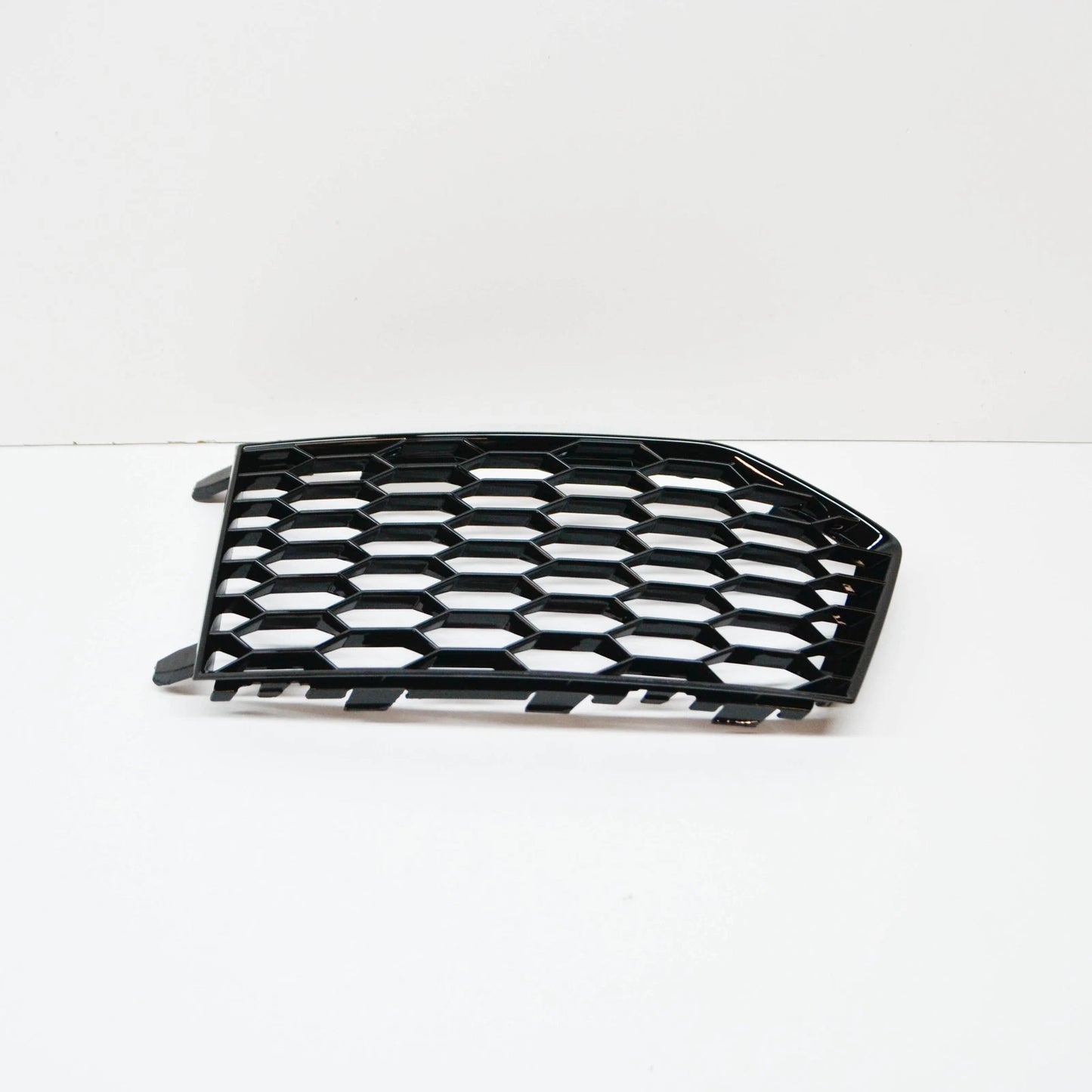 NEW AUDI RSQ3 8U FRONT BUMPER LEFT GRILLE 8U0807681GT94 2016