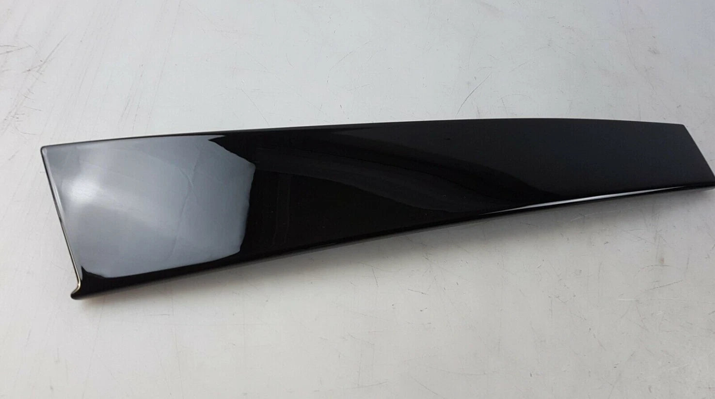 NEW VW PHAETON 3D LEFT PILLAR B TRIM 3D4837889M041 ORIGINAL