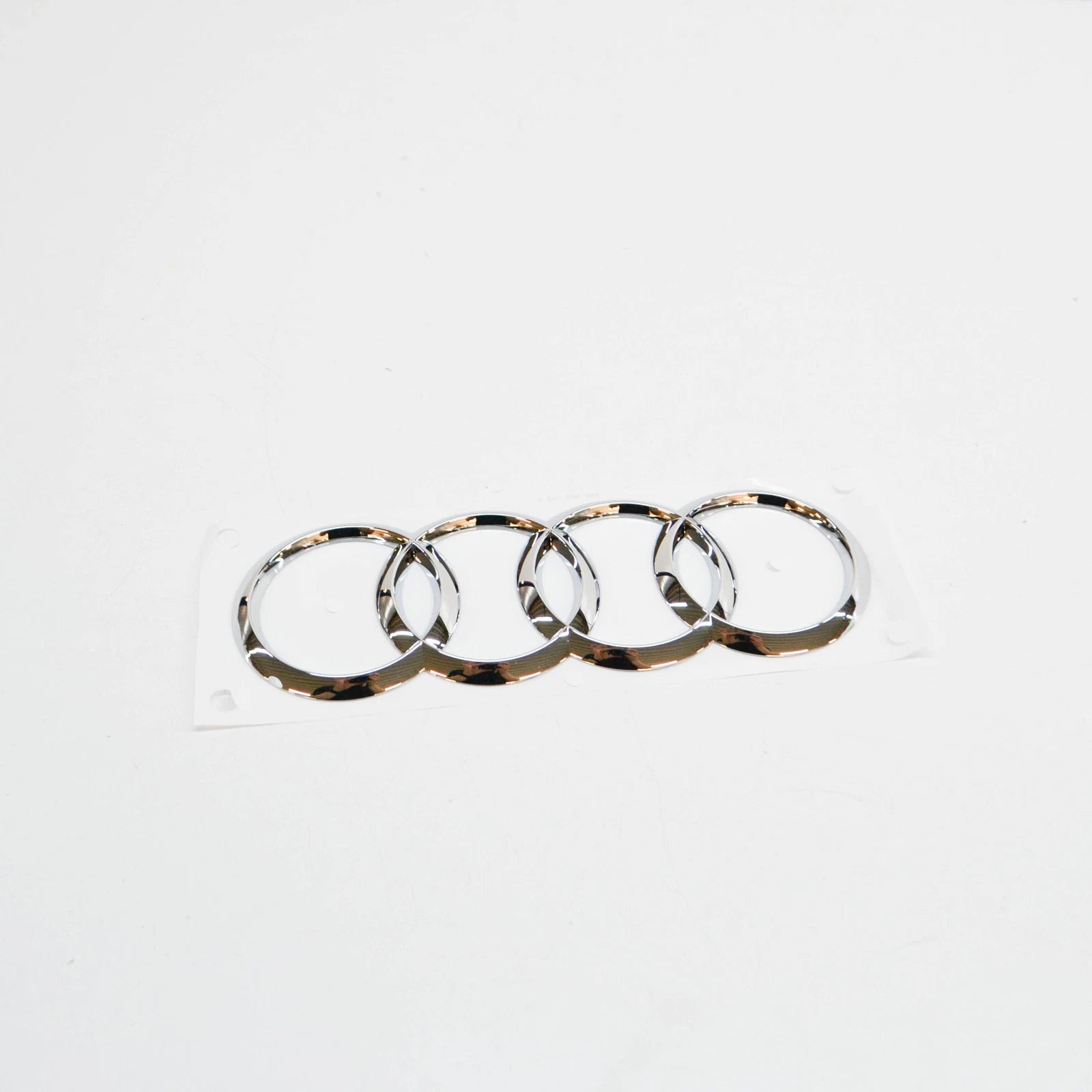 NEW AUDI Q5 8R REAR TRUNK RINGS EMBLEM BADGE 4H0853742A2ZZ ORIGINAL