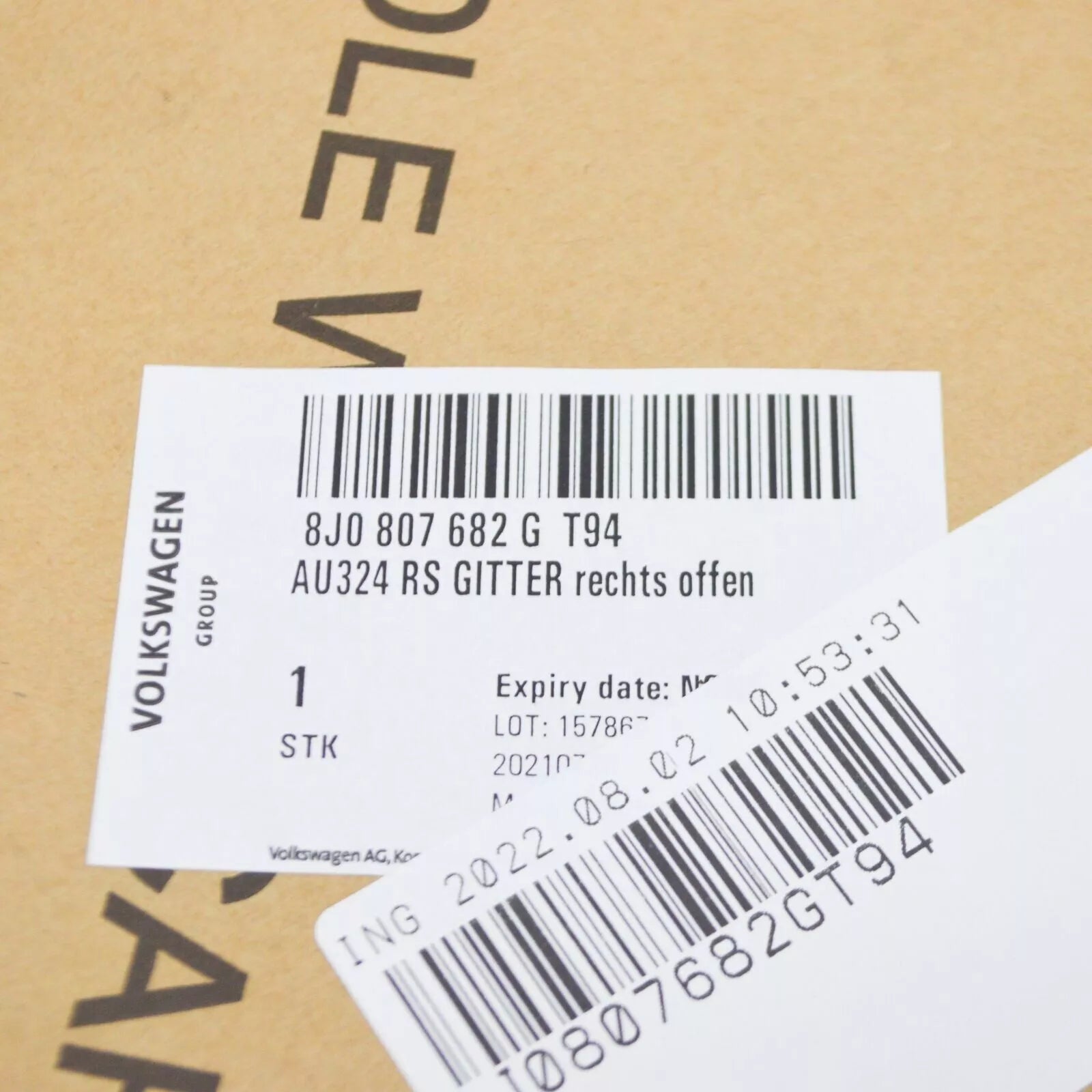 NEW AUDI TT 8J9 FRONT BUMPER RIGT BUMPER GRILLE 8J0807682GT94 GENUINE