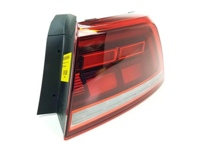 NEW VOLKSWAGEN PASSAT B8 REAR RIGHT OUTER LED TAILLIGHT 3G5945096J ORIGINAL