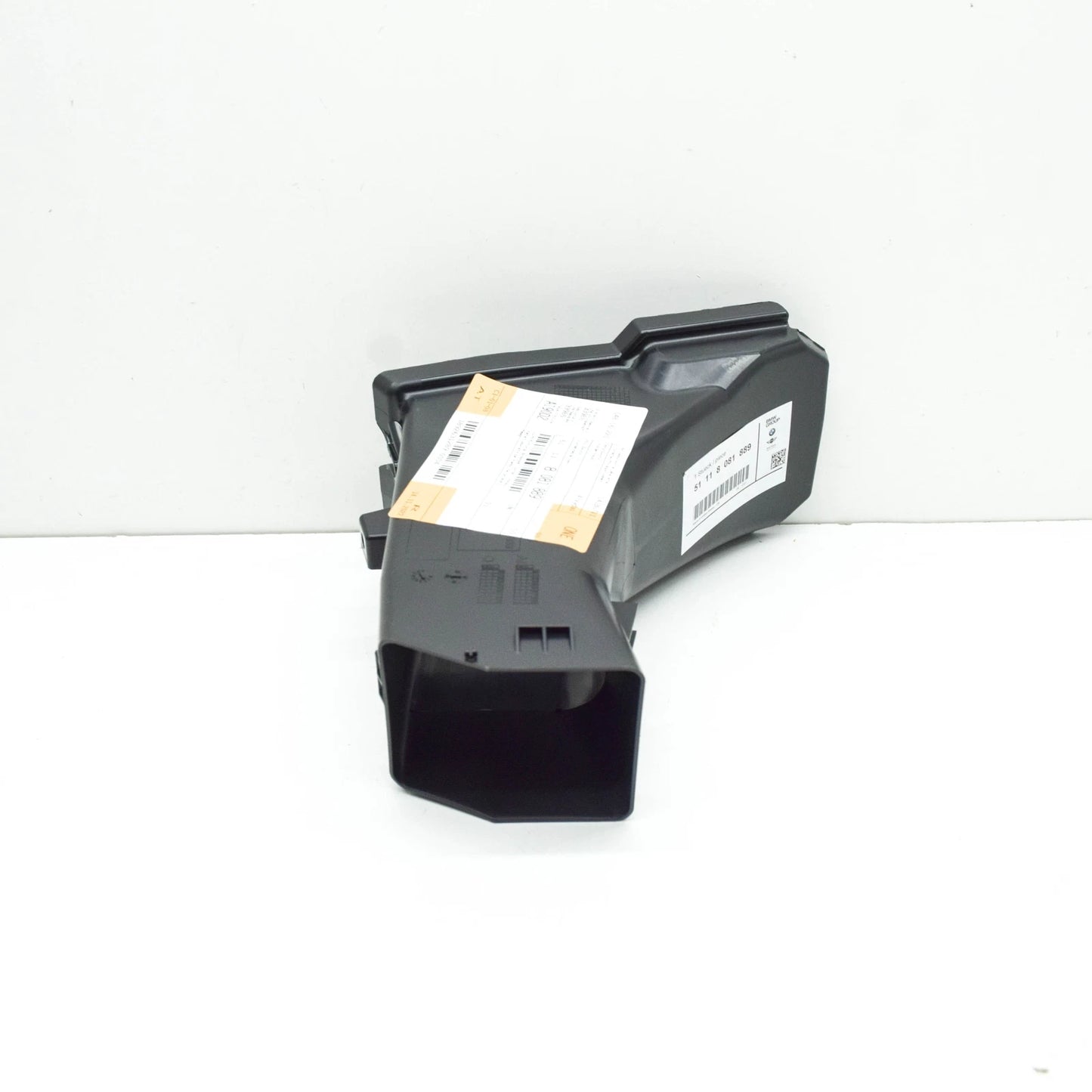 NEW BMW X3 G01 FRONT LEFT BRAKE AIR DUCT TUBE 51118081889 ORIGINAL