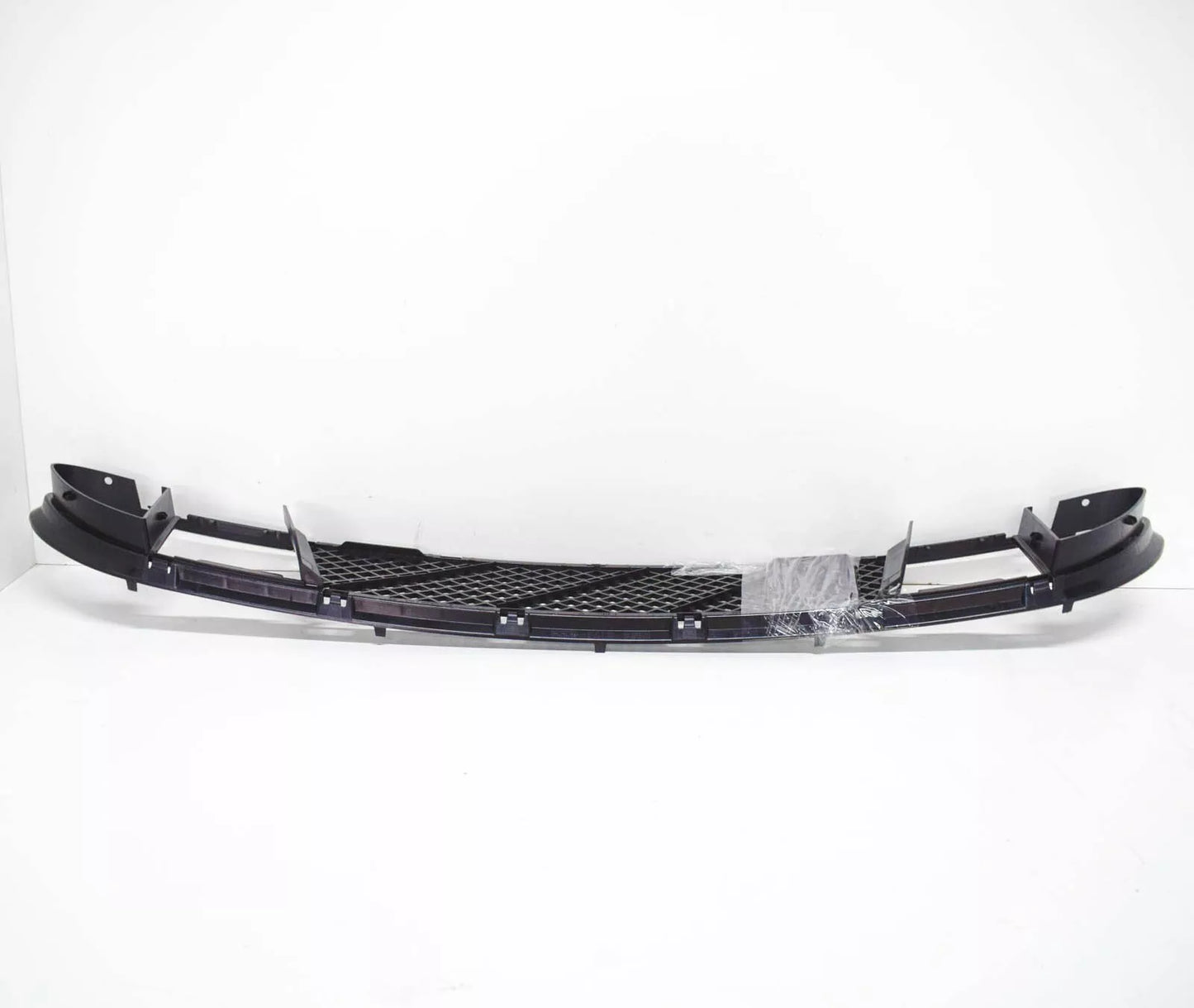 NEW BMW 5 E60 M SPORT FRONT LOWER BUMPER GRILLE 51117896586 ORIGINAL