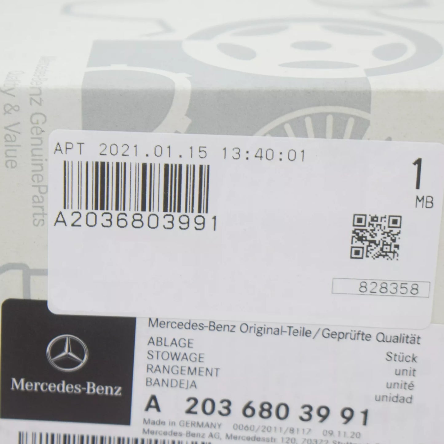 NEW MERCEDES-BENZ C W203 CENTER CONSOLE CUP HOLDER A2036803991