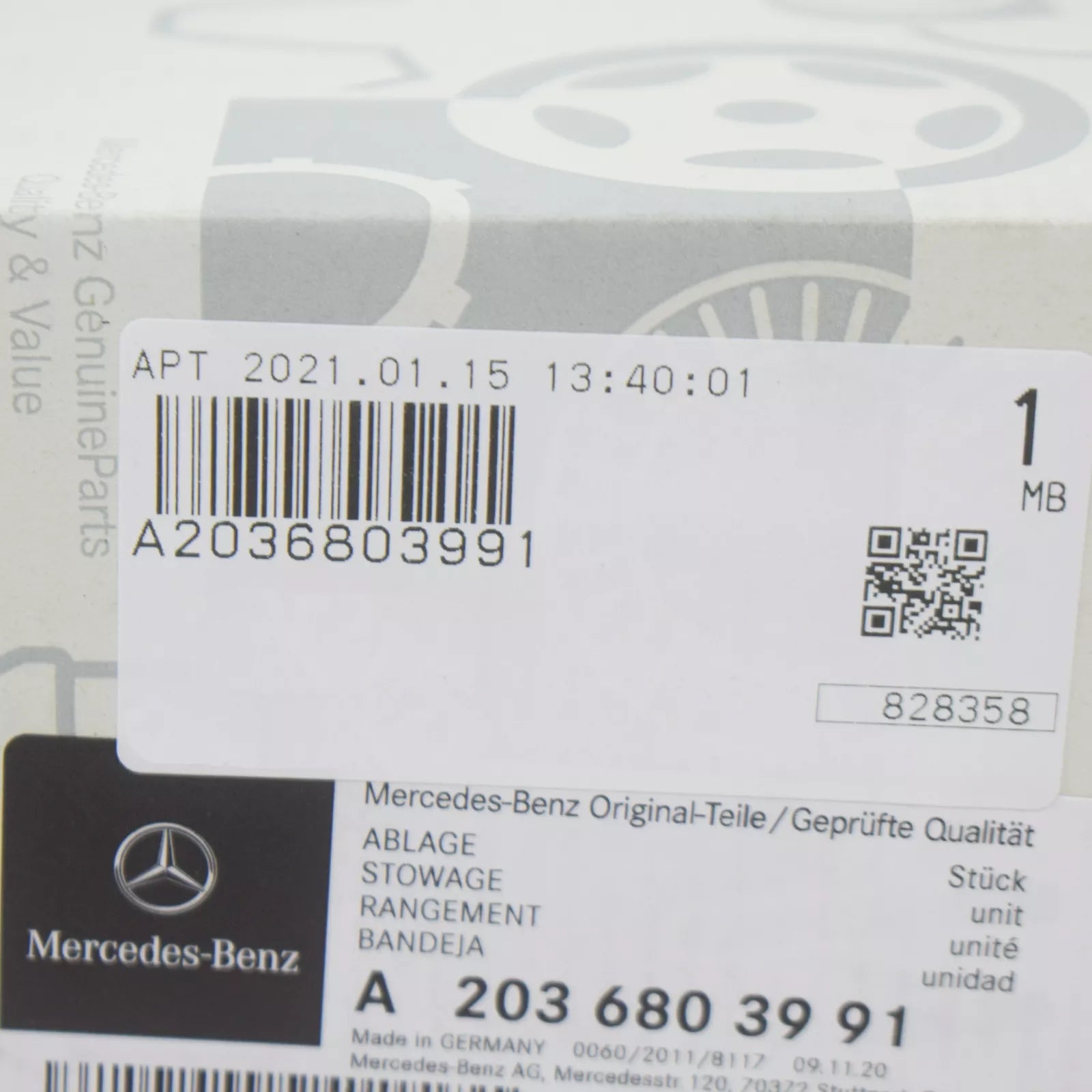 NEW MERCEDES-BENZ C W203 CENTER CONSOLE CUP HOLDER A2036803991