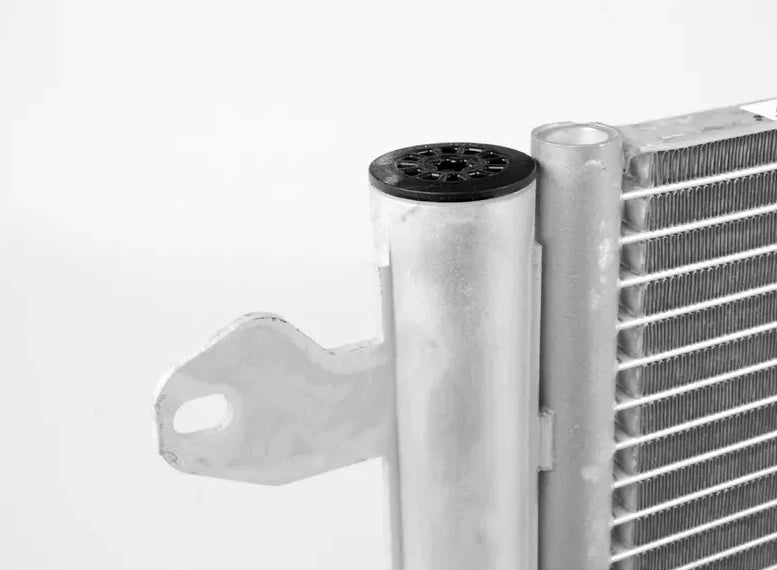 NEW VOLKSWAGEN GOLF 5K MK6 A/C CONDENSER RADIATOR 1K0820411AH ORIGINAL