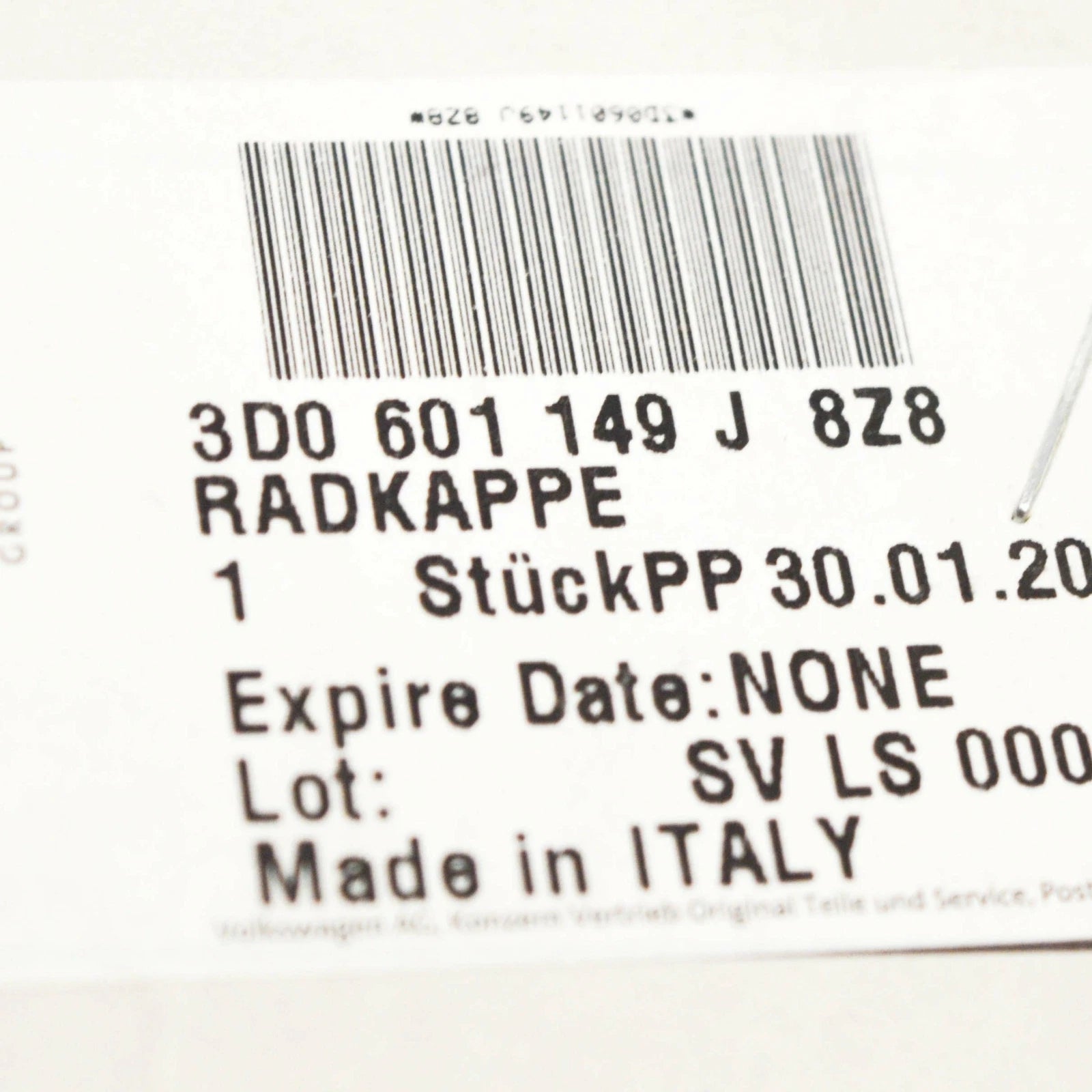 NEW VOLKSWAGEN PHAETON PASSAT WHEEL CENTER CAP 3D0601149J8Z8