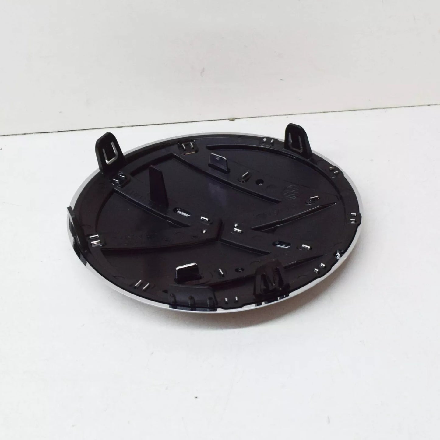 NEW VOLKSWAGEN ARTEON FRONT VW EMBLEM BADGE 5H0853601DDPJ