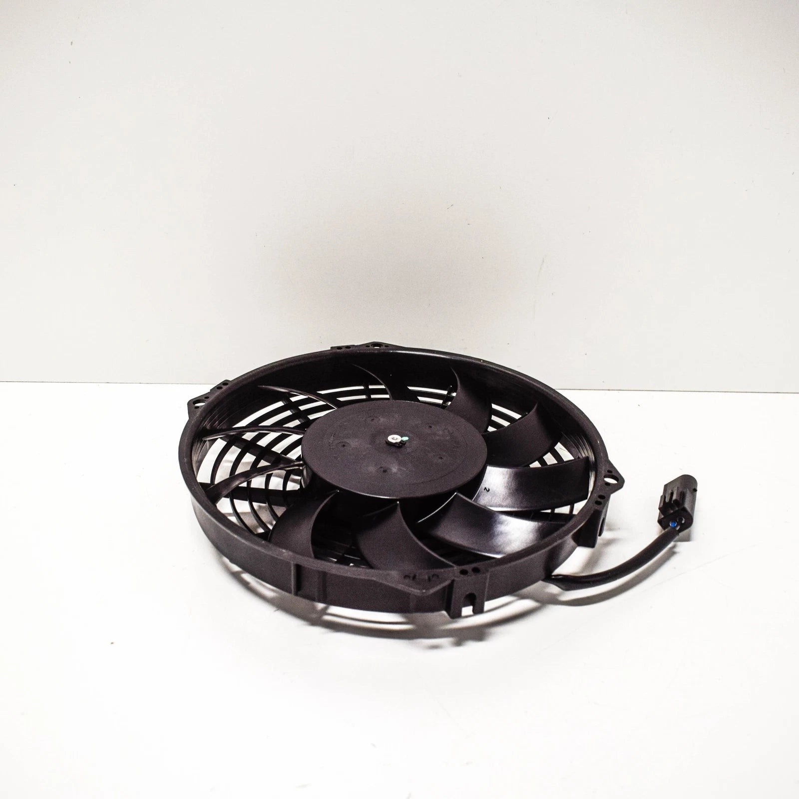 NEW MERCEDES BENZ SLS AMG C197 RADIATOR FAN BLOWER A0015006393 ORIGINAL
