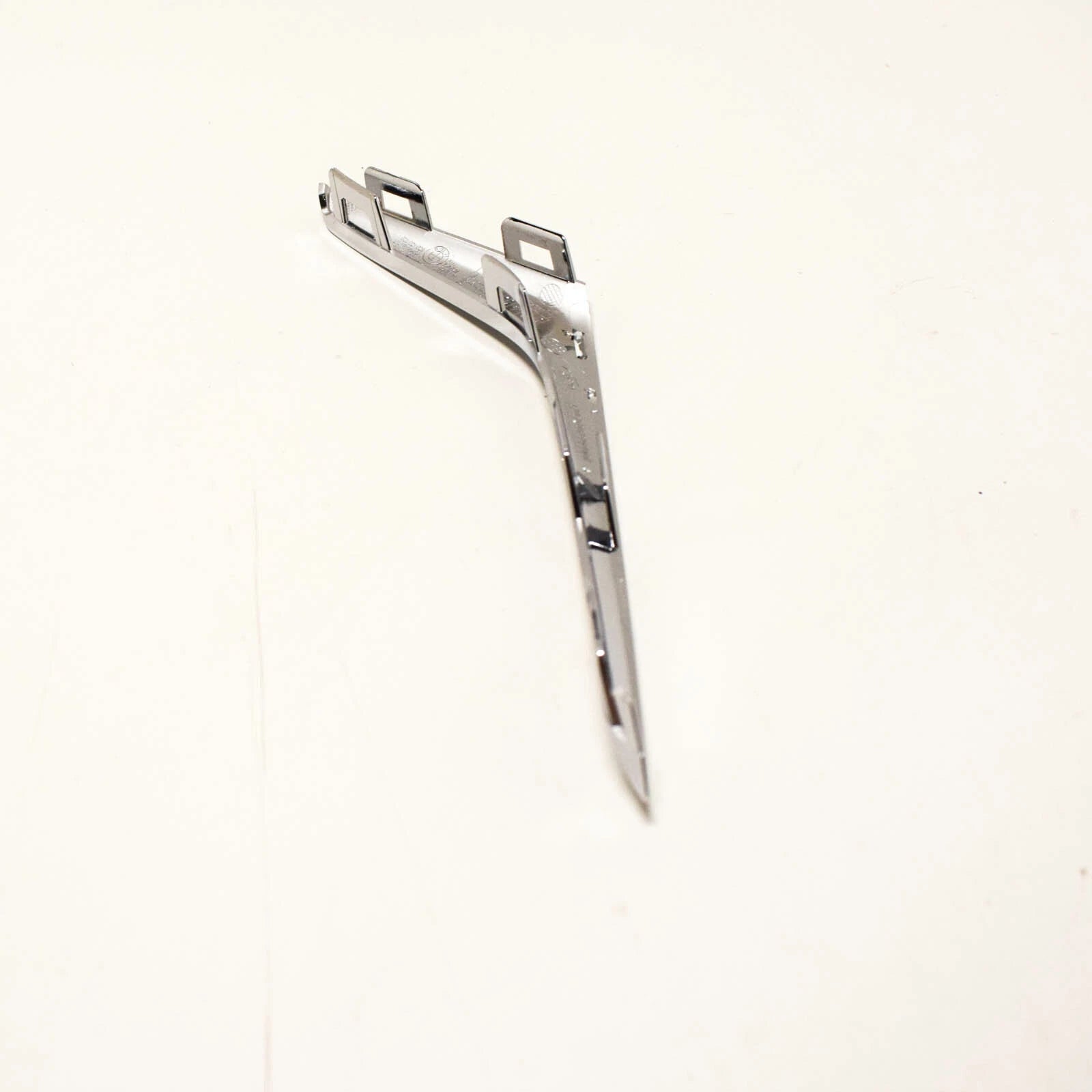 NEW BMW 3 G20 FRONT BUMPER LOWER LEFT MOULDING TRIM 51117471523 ORIGINAL