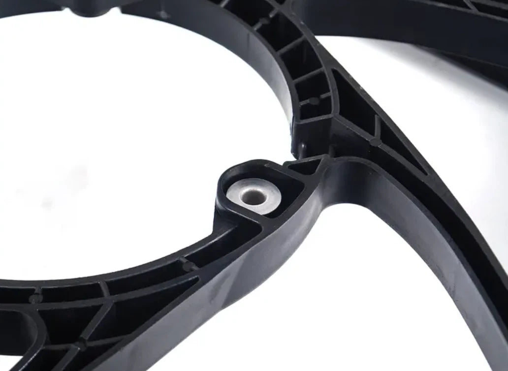 NEW BMW Z4 COUPE E86 ENGINE COOLING FAN SHROUD 17427519705 7519705 ORIGINAL