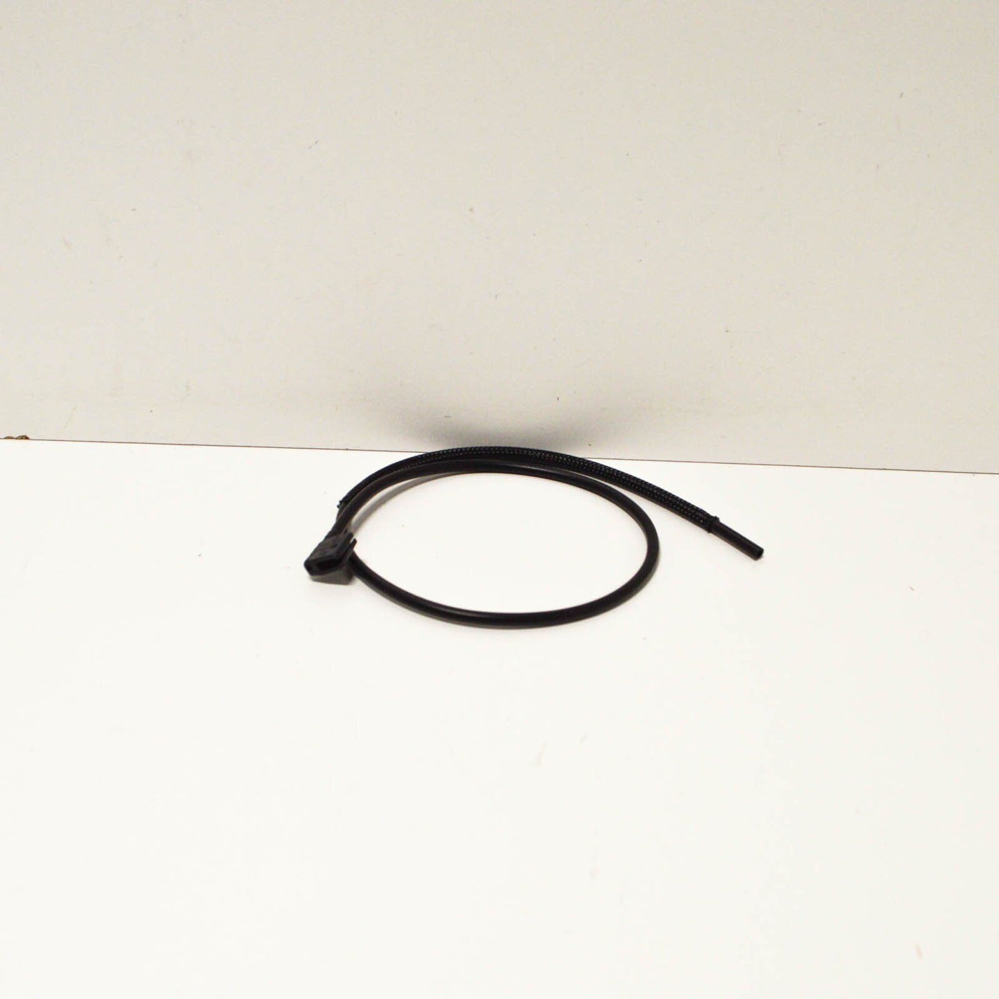 NEW MB VITO W639 FRONT RIGHT WIPER ARM NOZZLE HOSE A0008604947 ORIGINAL