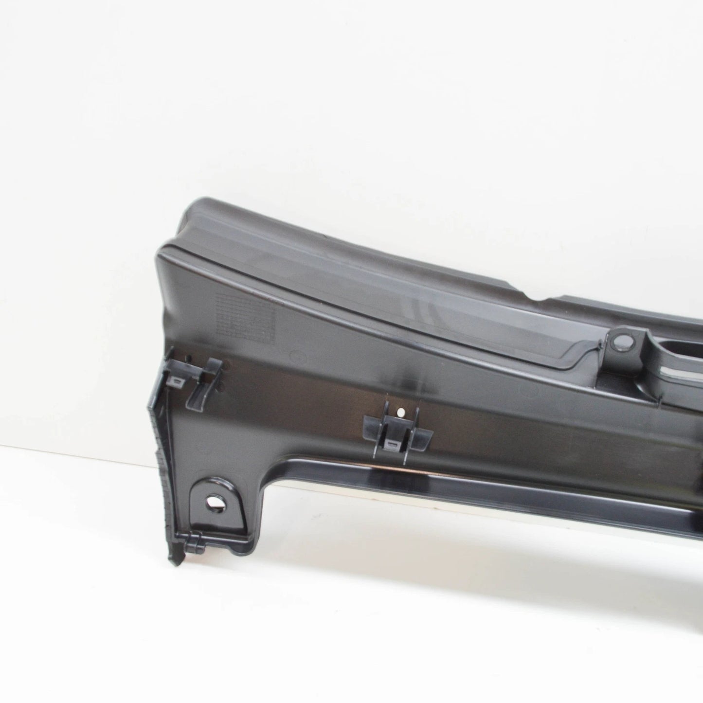 NEW MERCEDES-BENZ C W206 SLAM PANEL FRAME PLASTIC TRIM A2065000400 2021 26592348