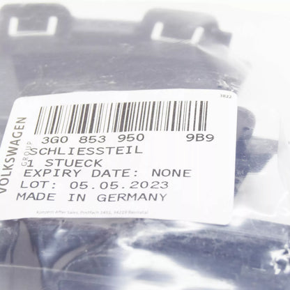 NEW VW PASSAT B8 3G FRONT GRILLE RIGHT CLOSING ELEMENT 3G08539509B9 ORIGINAL