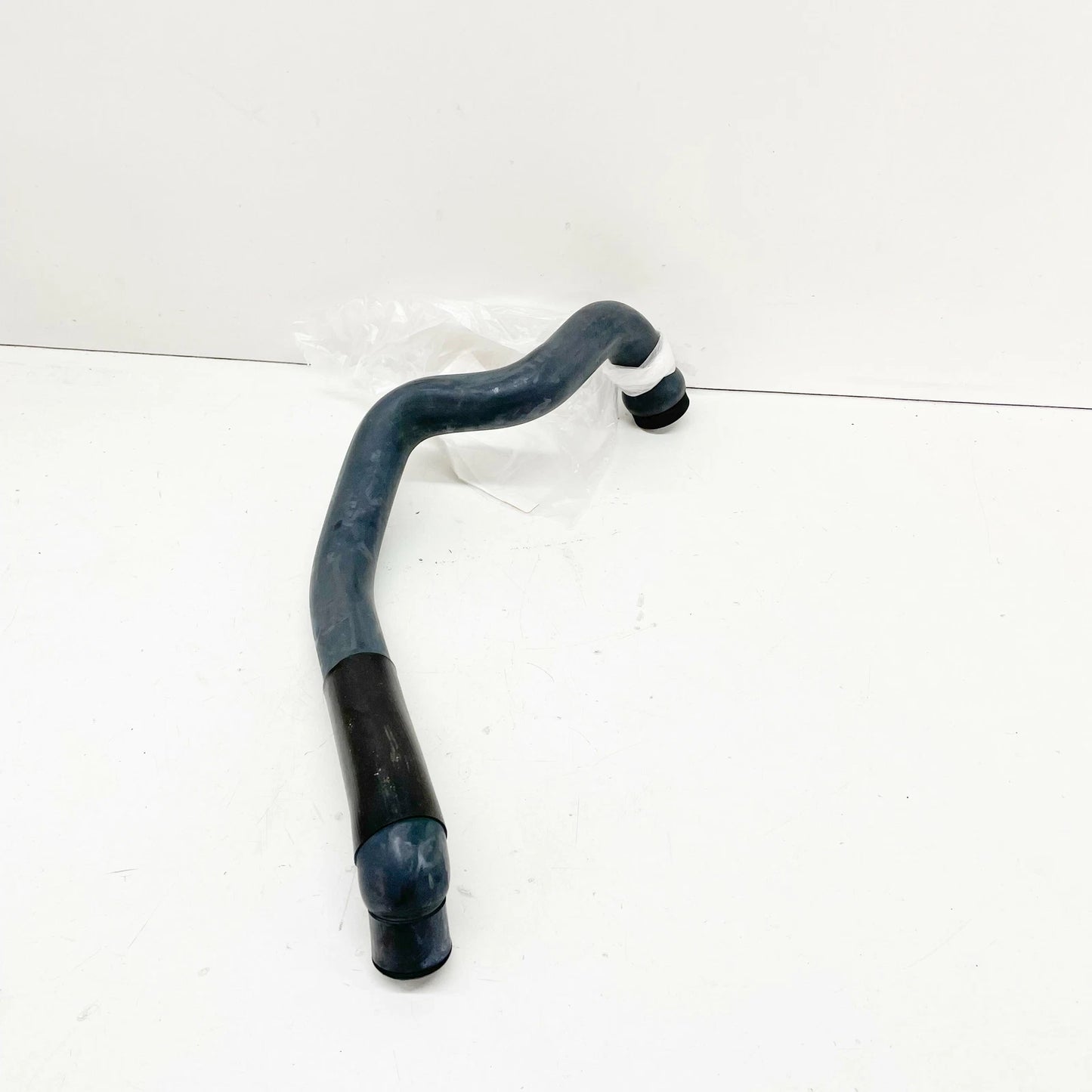 NEW BMW E34 E36 325I 325IS 525I 525IX M3 HOSE PIPE 13541703786 1703786 ORIGINAL