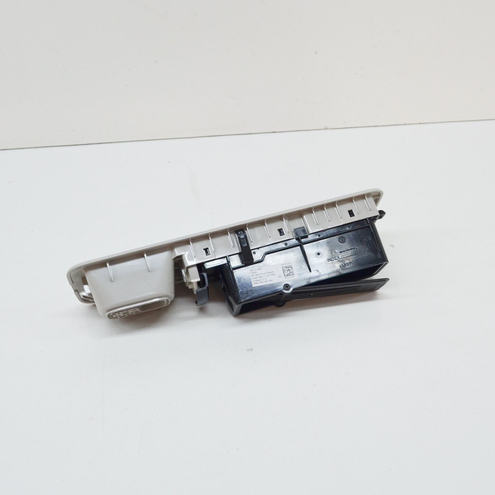 NEW MERCEDES-BENZ VITO W447 REAR LEFT ROOF AIR VENT A44783071007H52 ORIGINAL