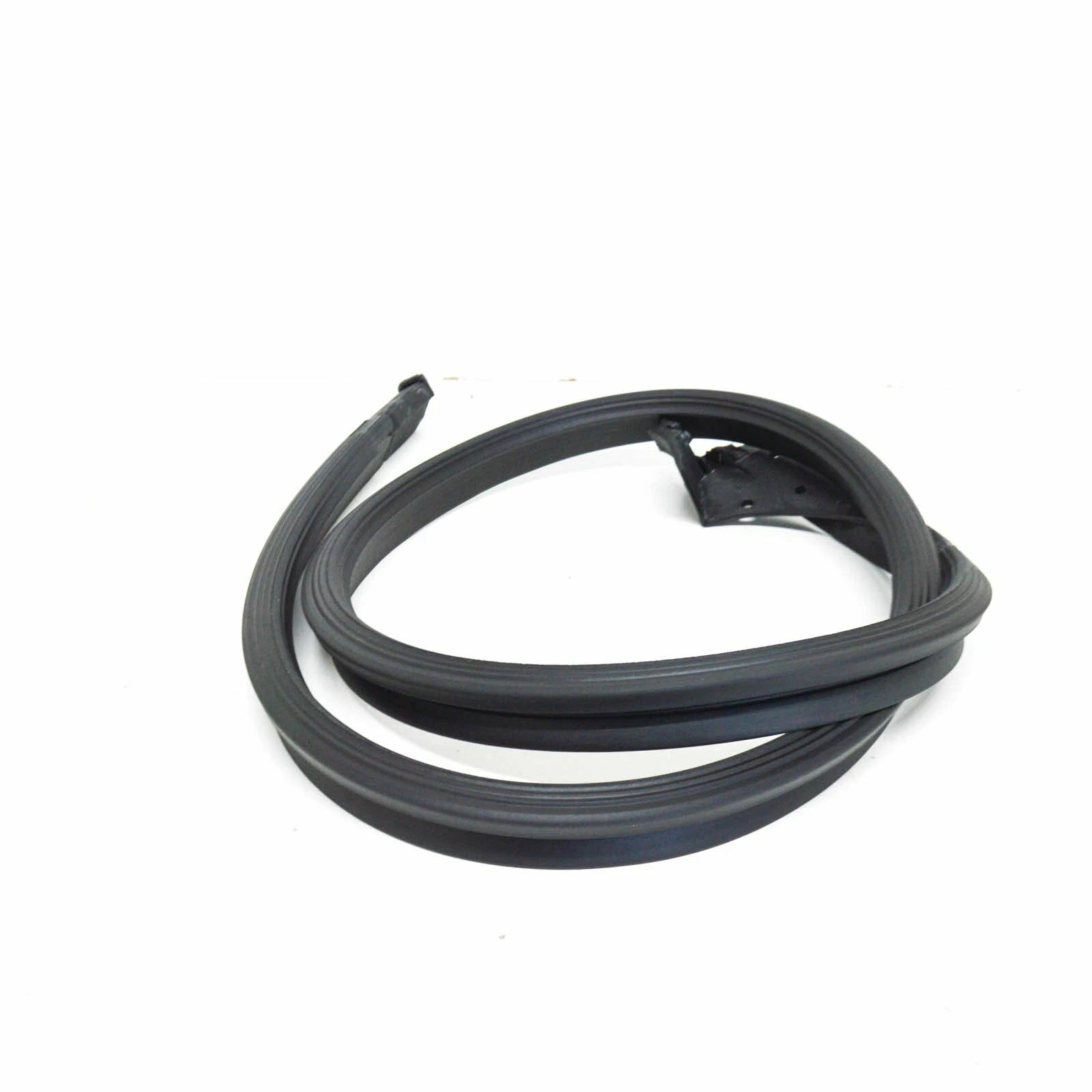 NEW BMW 6 E24 FRONT LEFT DOOR WEATHERSTRIP 51211843923 1843923