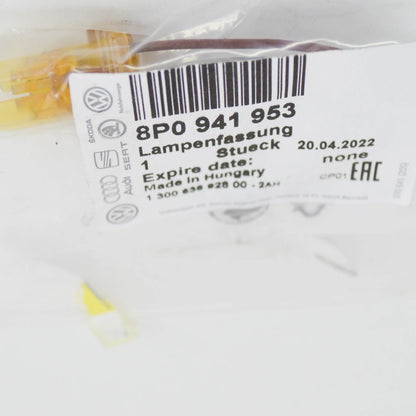 NEW AUDI A3 8P HEAD LIGHT LAMP BULB HOLDER WITH LEADS 8P0941953 ORIGINAL