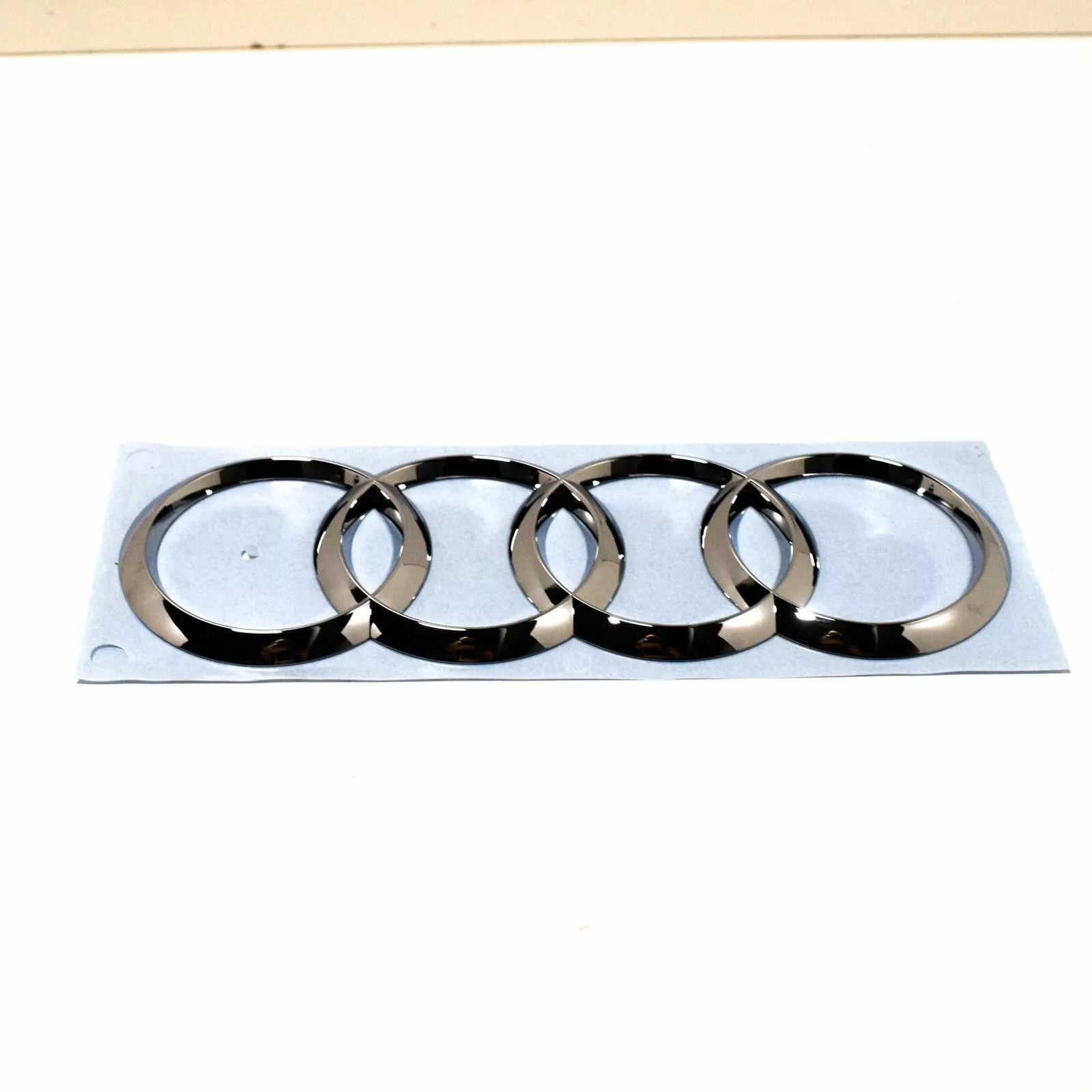 NEW AUDI A4 B9 BOOTLID BADGE 8W98537422ZZ 2017