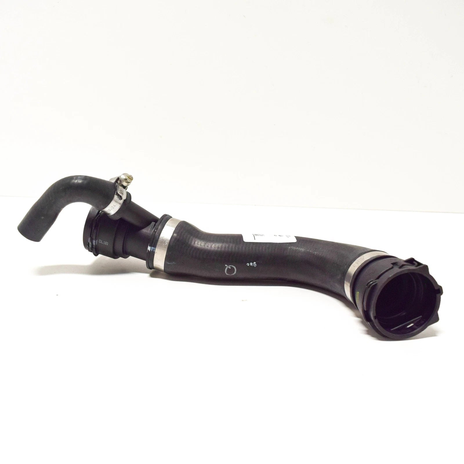 NEW BMW 3 E46 COOLING SYSTEM WATER HOSE 11537789719 ORIGINAL