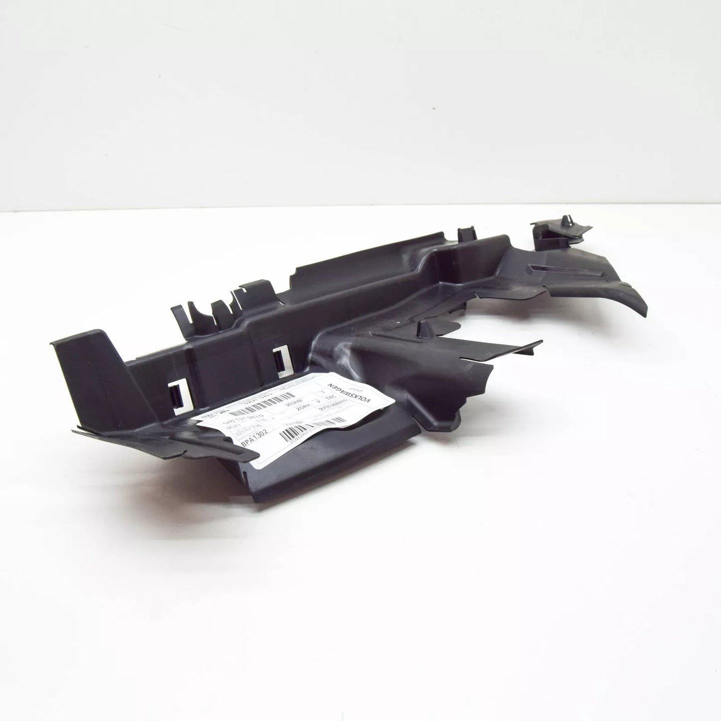 NEW VW GOLF CD MK8 LEFT ENGINE RADIATOR AIR GUIDE 5H0121283D ORIGINAL