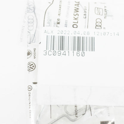 NEW VW PASSAT B6 3C FRONT HEADLAMP HIGH BEAM DUST COVER CLIP 3C0941160 ORIGINAL