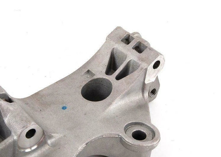 NEW AUDI A3 8P ALTERNATOR AND REFRIGERANT COMPRESSOR BRACKET 038903139AF