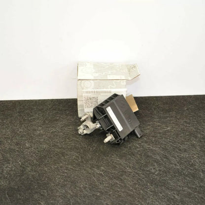 NEW MERCEDES-BENZ C-CLASS W205 BATTERY TRAY CLAMP A0009061505 ORIGINAL