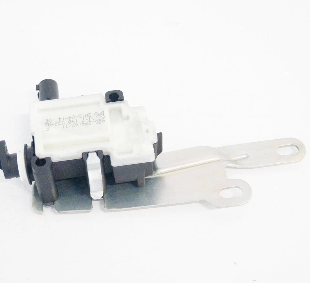 NEW BMW X6 E72 FUEL FILLER FLAP ACTUATOR 67117190533 7190533 ORIGINAL