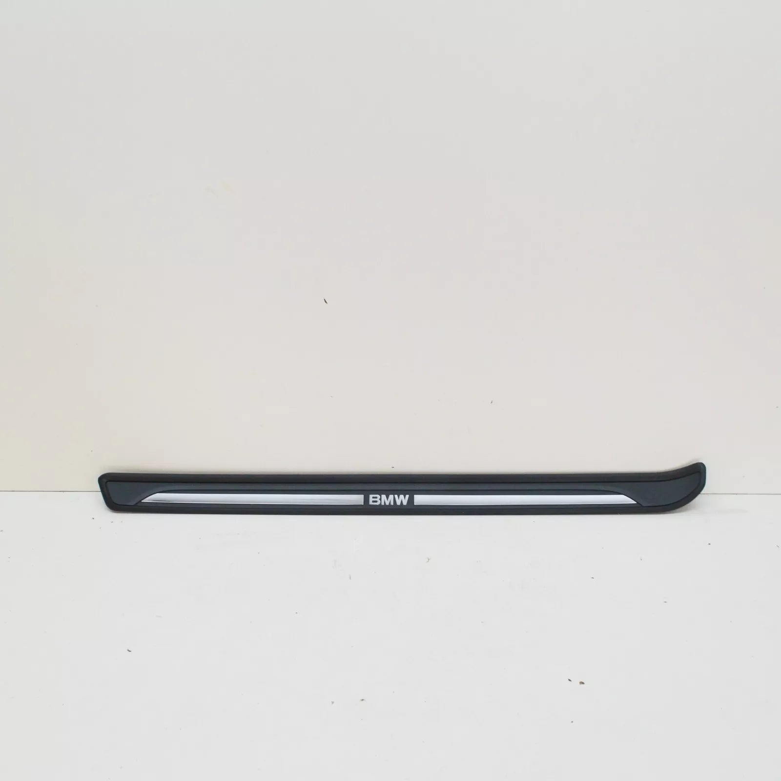 NEW BMW 1 COUPE E82 FRONT LEFT DOOR SILL TRIM 51477180739 7180739 ORIGINAL