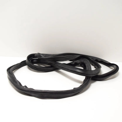 NEW BMW 1502 REAR TAILGATE BOOD LID GASKET SEAL 51715476161 ORIGINAL