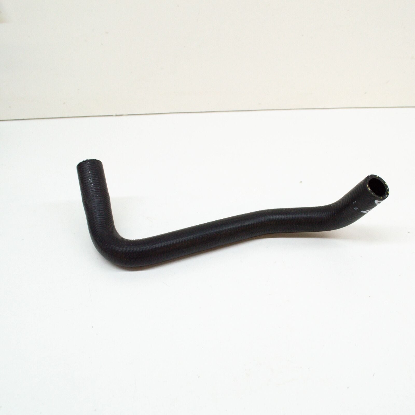 NEW AUDI A3 8V1,8VK ENGINE COOLANT HOSE 5Q0121058AE ORIGINAL
