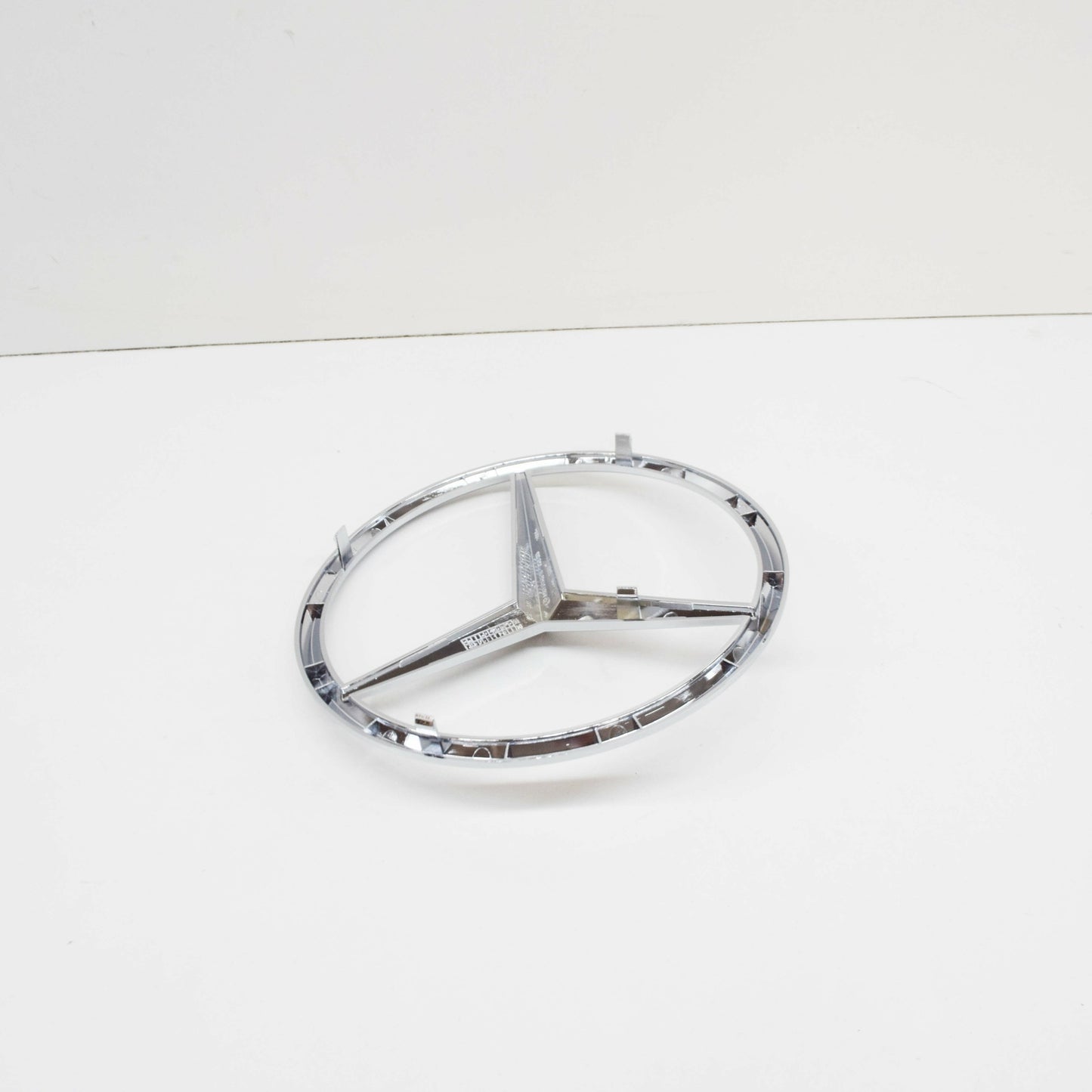 NEW MERCEDES-BENZ SPRINTER 903 FRONT GRILLE EMBLEM BADGE A9018170816 ORIGINAL