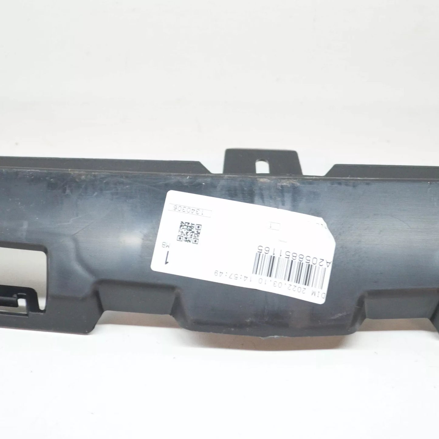 NEW MB C-CLASS W205 FRONT BUMPER SUPPORT BRACKET A2058851165 2015