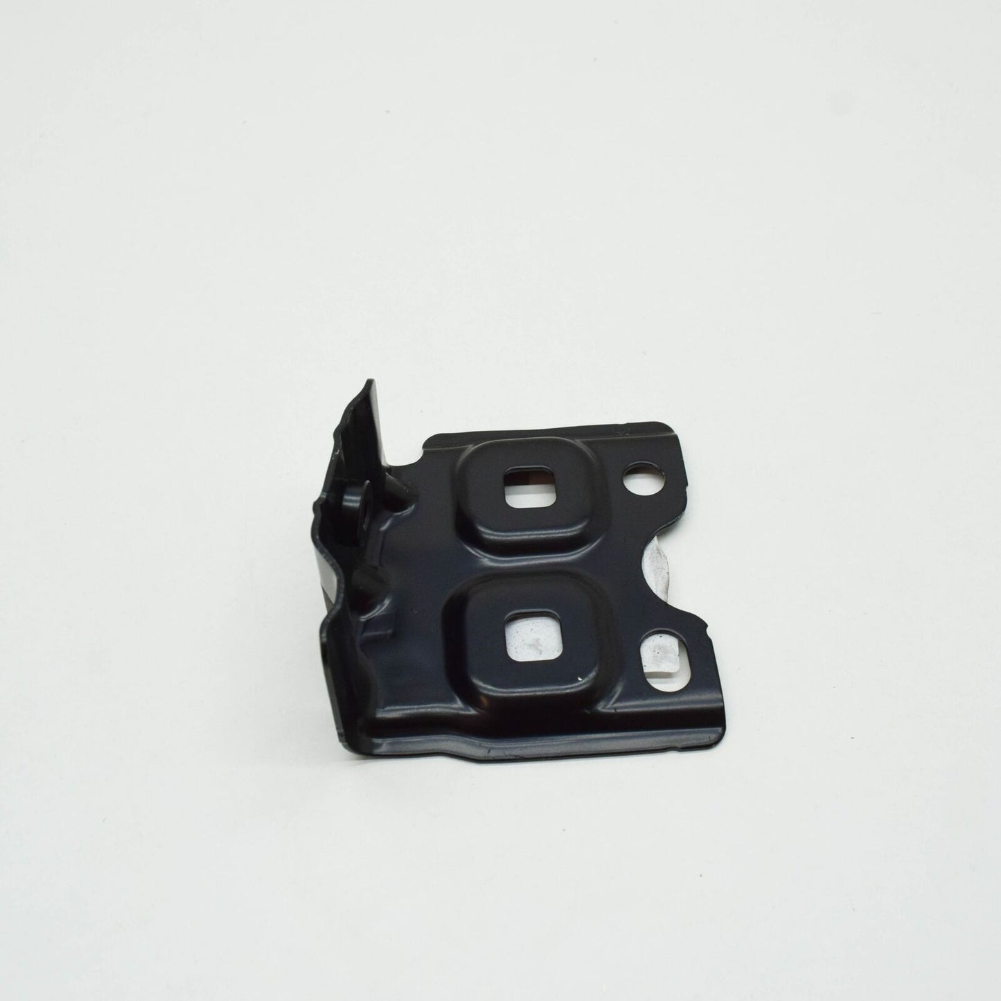 NEW MERCEDES-BENZ A W177 FRONT LEFT FENDER REAR BRACKET A1778802100 ORIGINAL