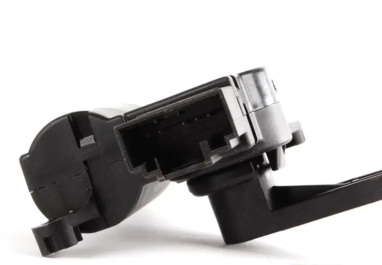 NEW VW AMAROK RECIRCULATED AIR OPER. POSITIONING MOTOR LHD 7L0907511AQ ORIGINAL