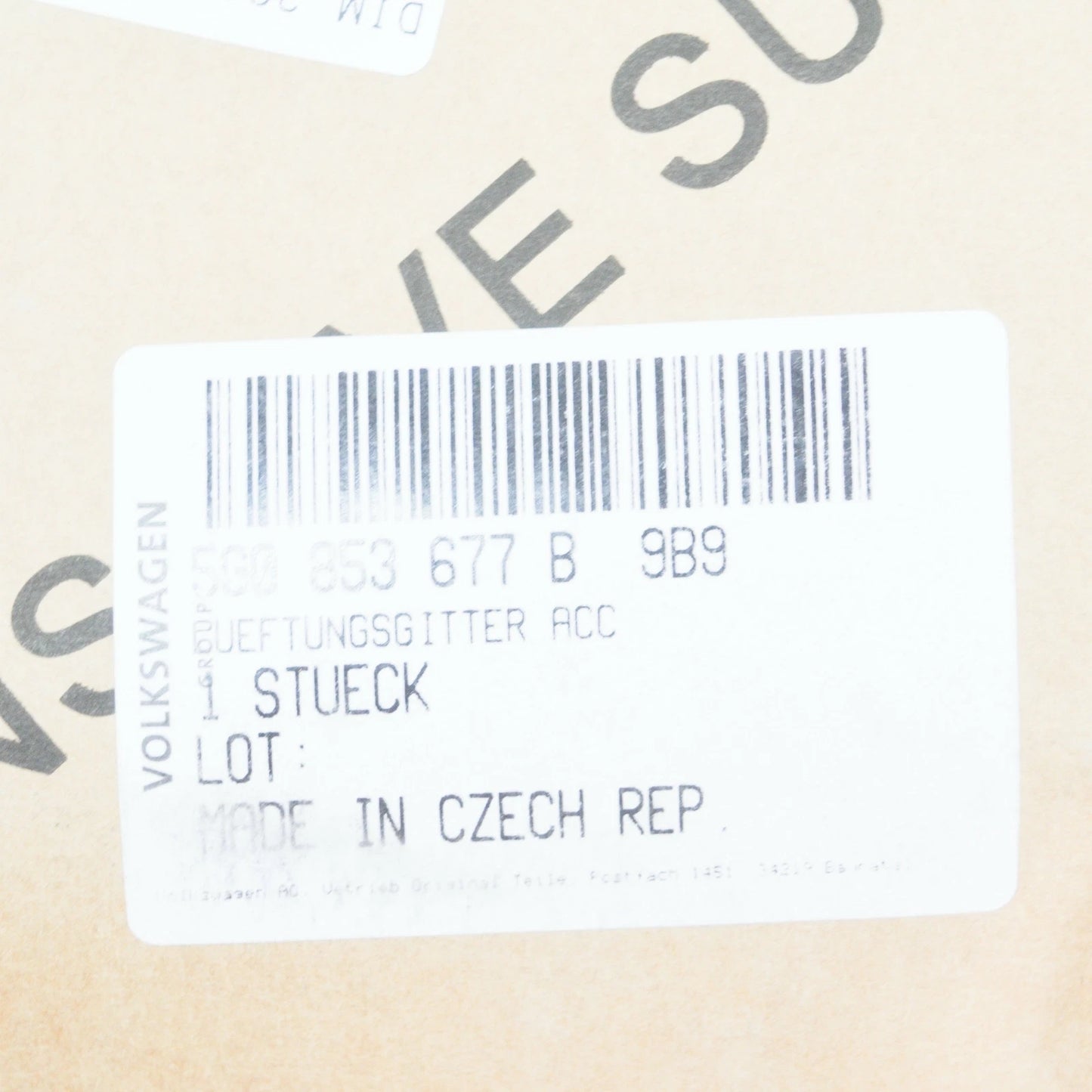 NEW VOLKSWAGEN GOLF MK7 FRONT BUMPER LOWER GRILLE 5G0853677B9B9 2015