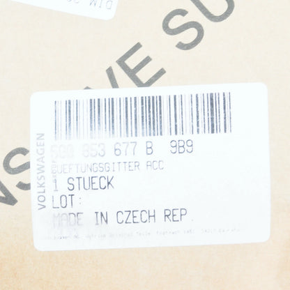 NEW VOLKSWAGEN GOLF MK7 FRONT BUMPER LOWER GRILLE 5G0853677B9B9 2015