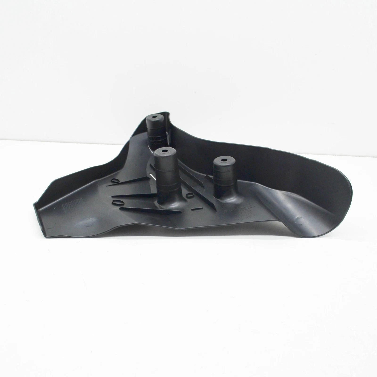 NEW BMW 2 F45 ACTIVE TOURER REAR AXLE SUPPORT RIGHT COVERING 33326858414