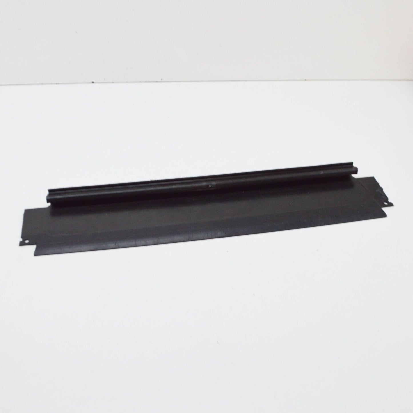 NEW AUDI Q2 RADIATOR FAN UPPER CENTRE AIR GUIDE 81A121285 ORIGINAL