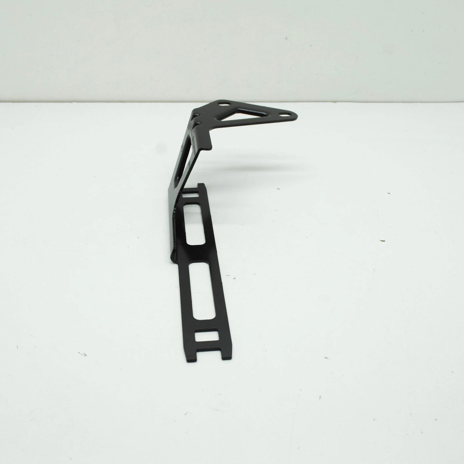 NEW MERCEDES-BENZ S W222 LEFT RADIATOR BRACKET A2225043940 ORIGINAL