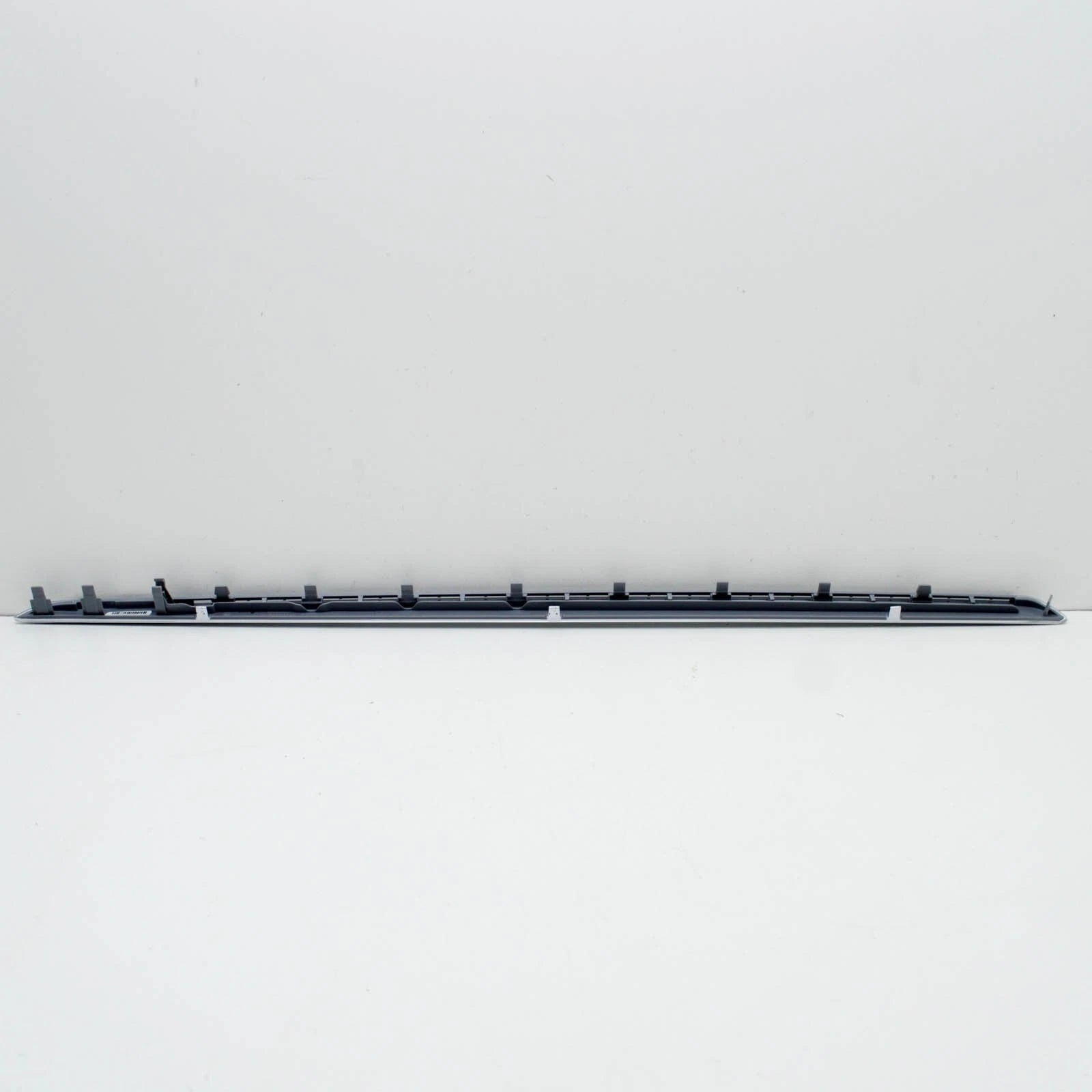 NEW BMW 3 GRAN TURISMO F34 FRONT RIGHT DOOR ACCENT STRIP 51417315332 ORIGINAL