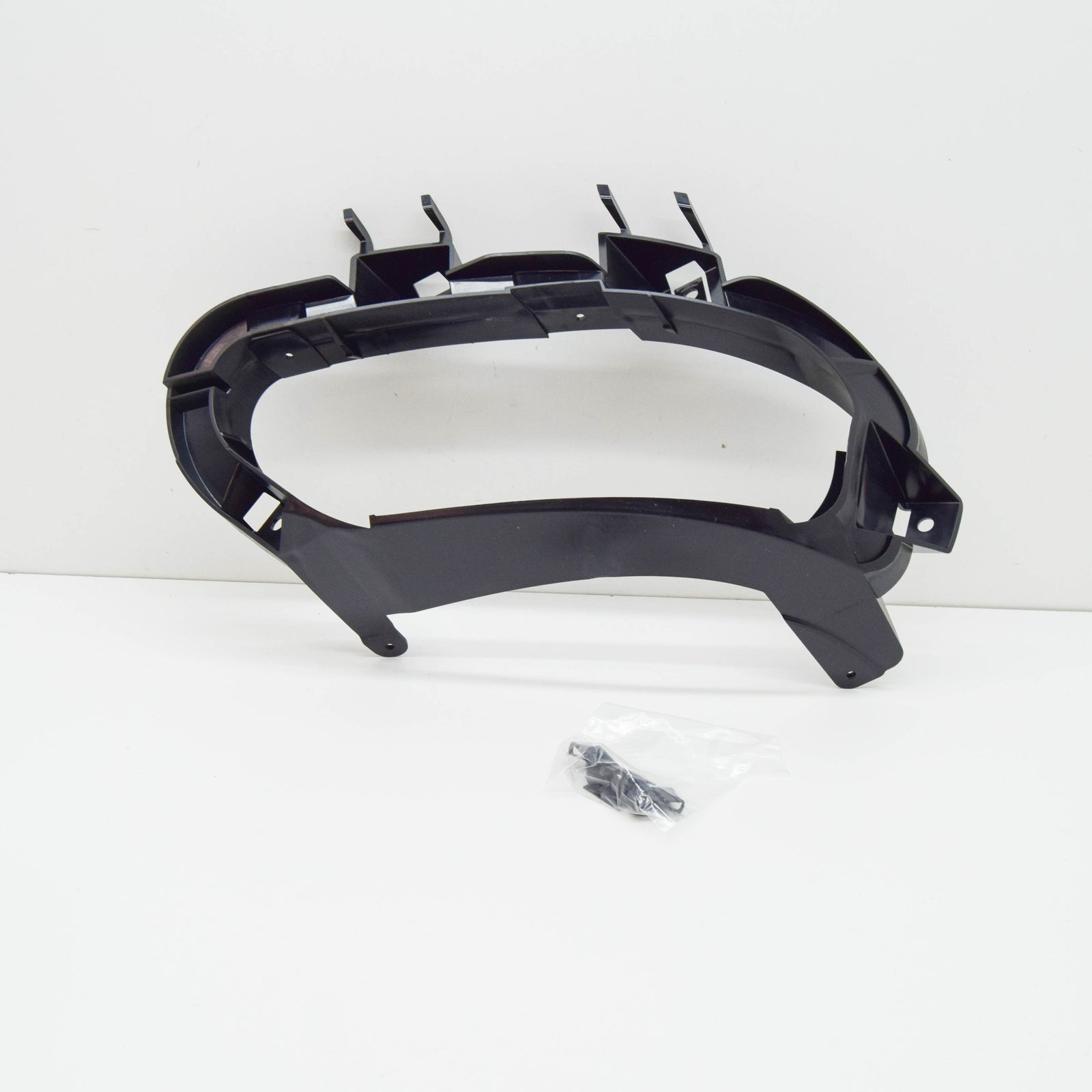 NEW AUDI A8 D4 REAR BUMPER RIGHT CLOSING ELEMENT 4H0807364C ORIGINAL