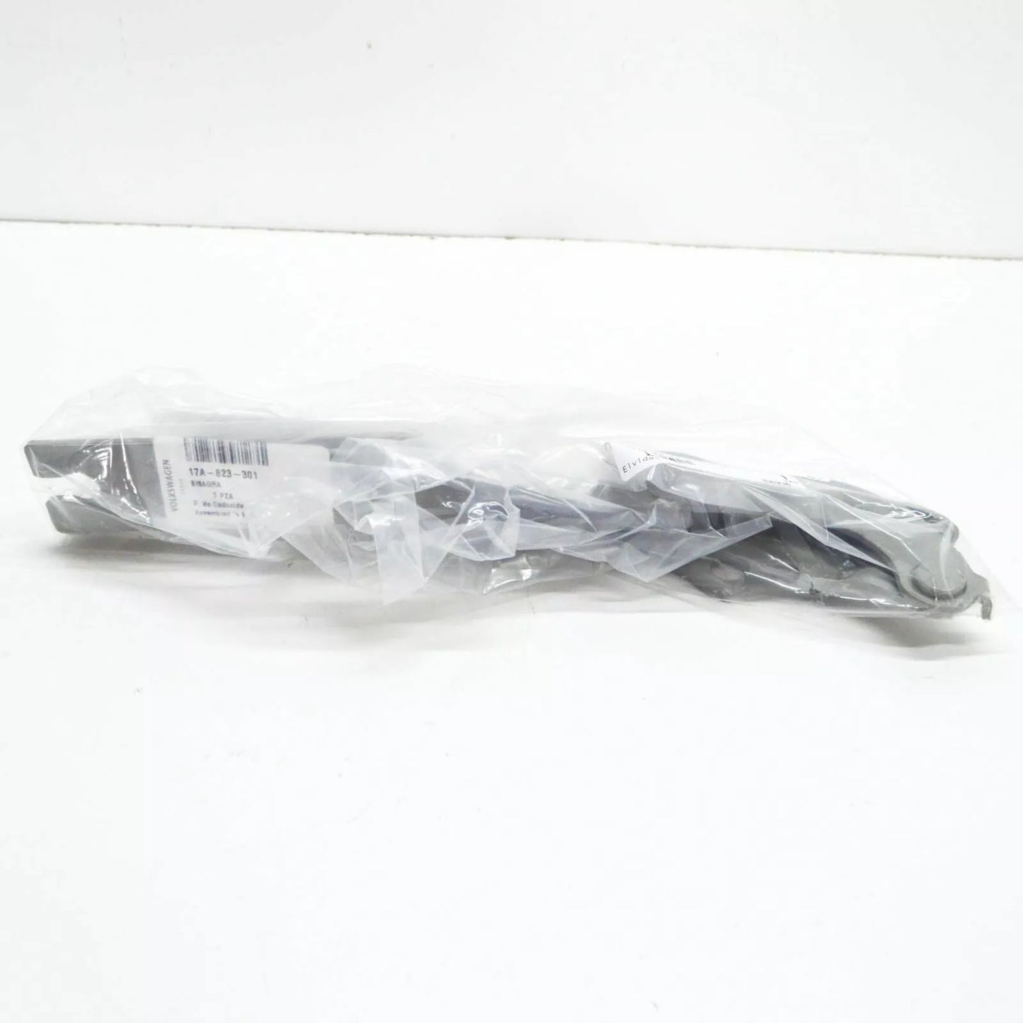 NEW VOLKSWAGEN JETTA MK7 A7 FRONT LEFT BONNET HOOD HINGE 17A823301