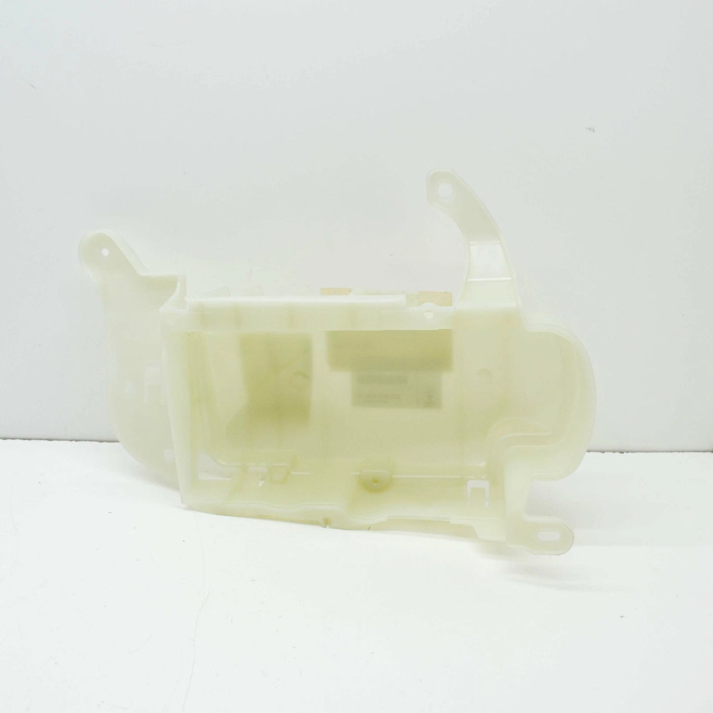 NEW BMW 5 G30 FUSE BOX COVER HOLDER 61139330542 ORIGINAL