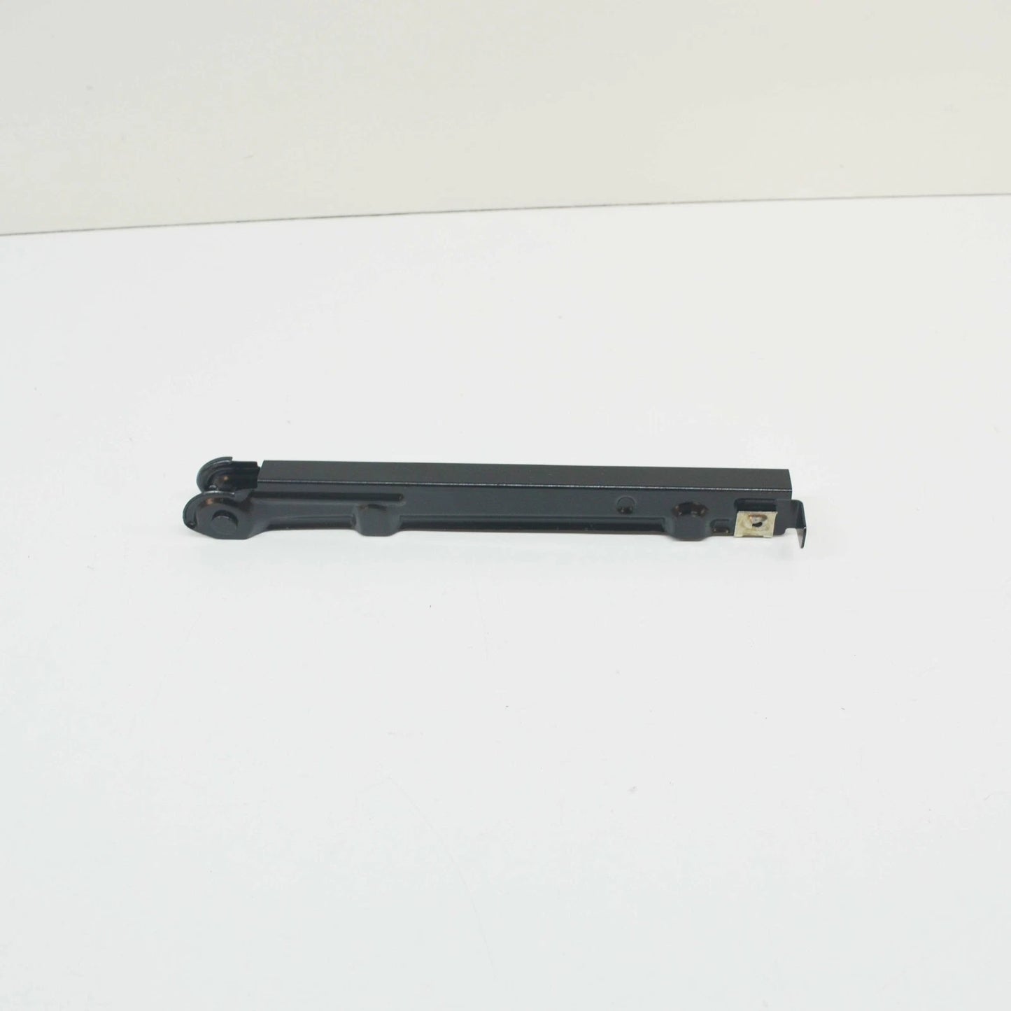 NEW MERCEDES-BENZ SL R230 FRONT LEFT BUMPER BRACKET A2308800514