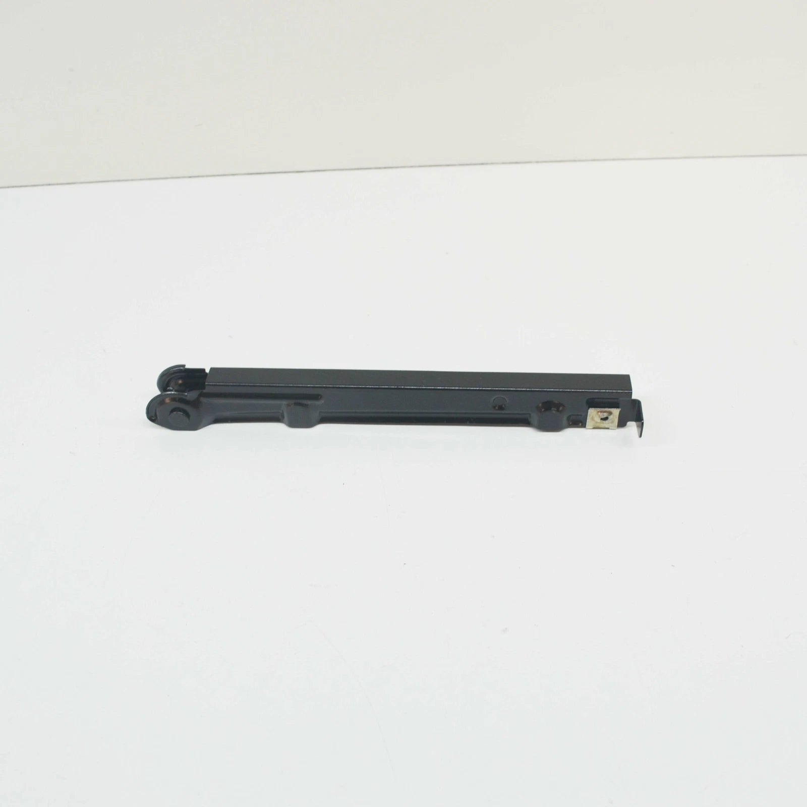 NEW MERCEDES-BENZ SL R230 FRONT LEFT BUMPER BRACKET A2308800514