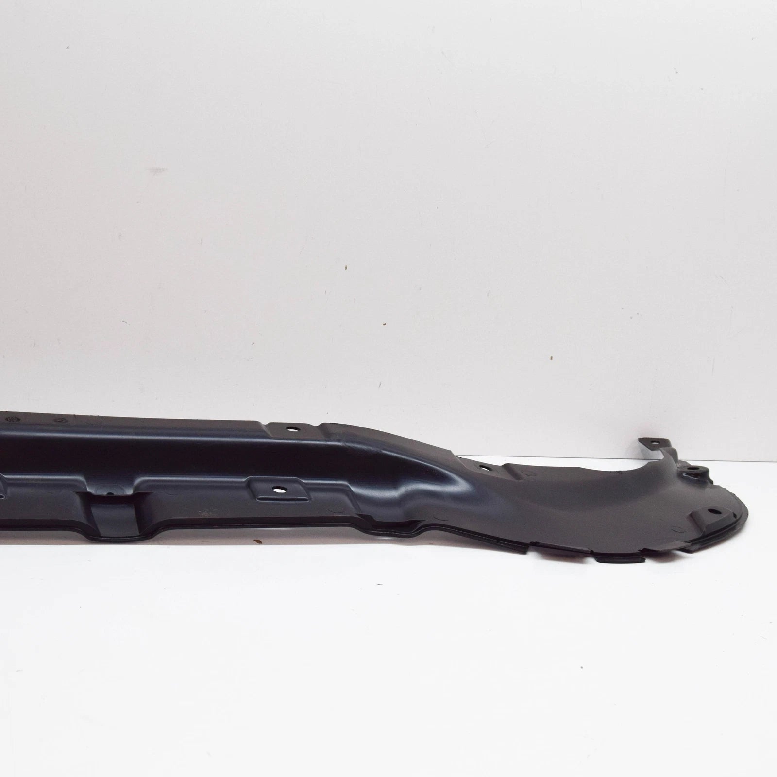 NEW MERCEDES-BENZ GLB X247 REAR-END FLOOR COVER A2476900103 ORIGINAL