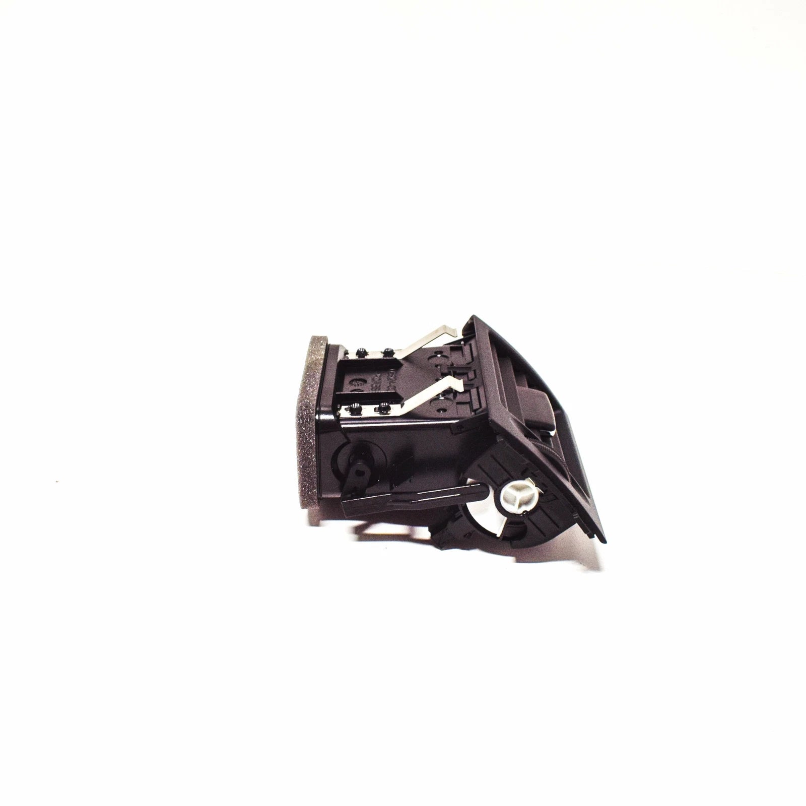 NEW MB C-CLASS W204 DASHBOARD LEFT AIR VENT A20483014549116
